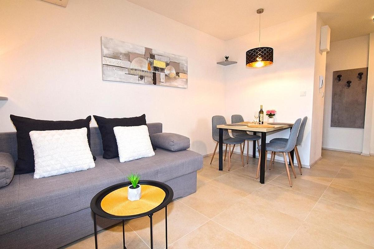 Sole Pula Apartman-Near Beach Экстерьер фото